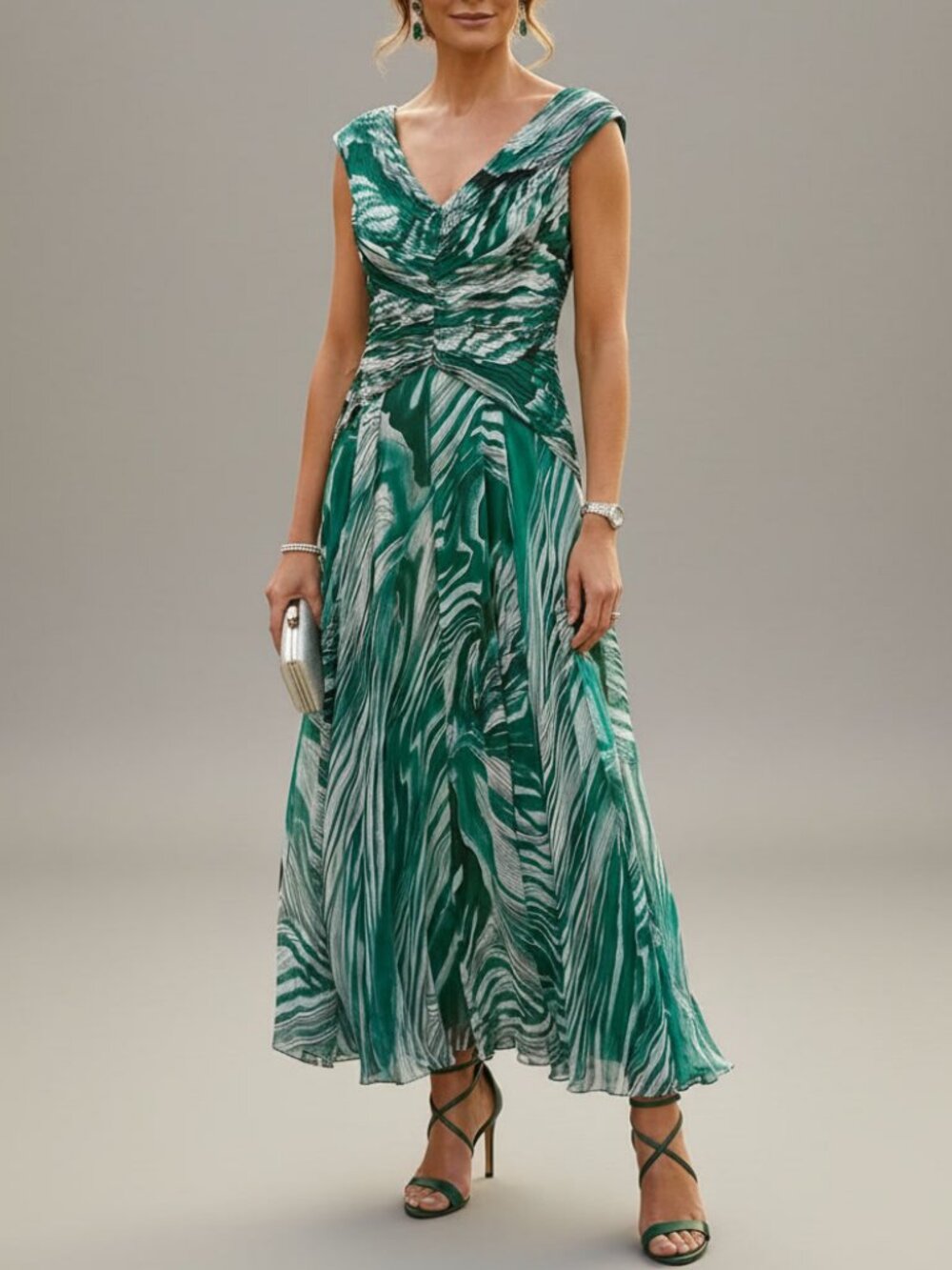 Tadashi Shoji 100% Silk Green Maxi Dress with Shirred Waist Size 10